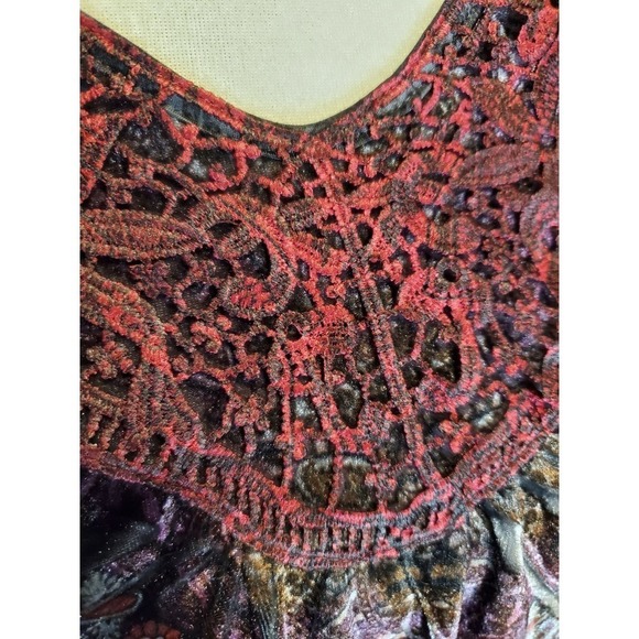Unity Stretchy Velvet Crochet Bib‎ Top Size 1X - Picture 3 of 9